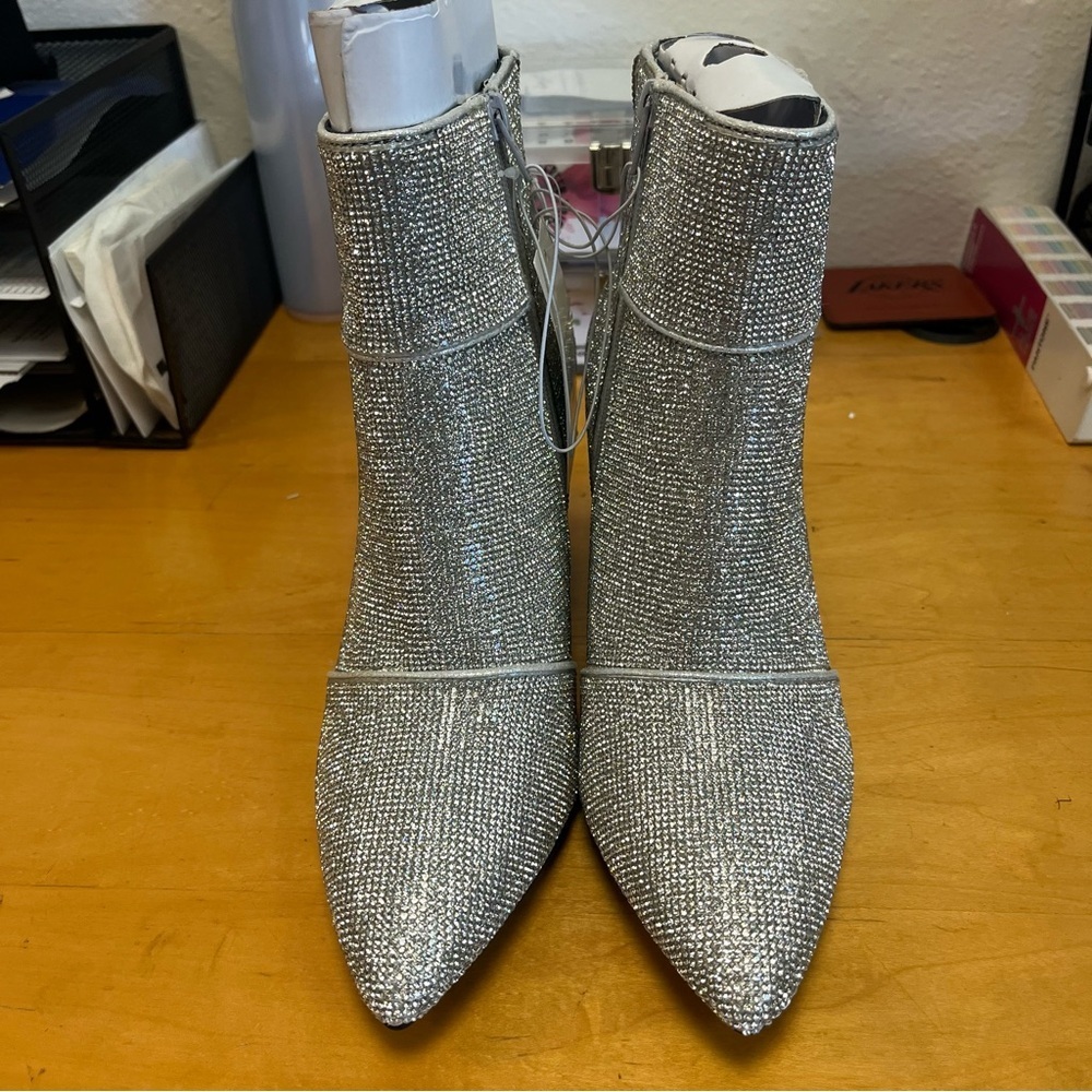 A New Day Silver Sparkly Ankle Boots Size 8.5 Block Heel - Picture 4 of 6